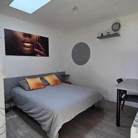 Petite Maison Et Exterieur Coconning Sans Vis A Vis Tatil Evi *